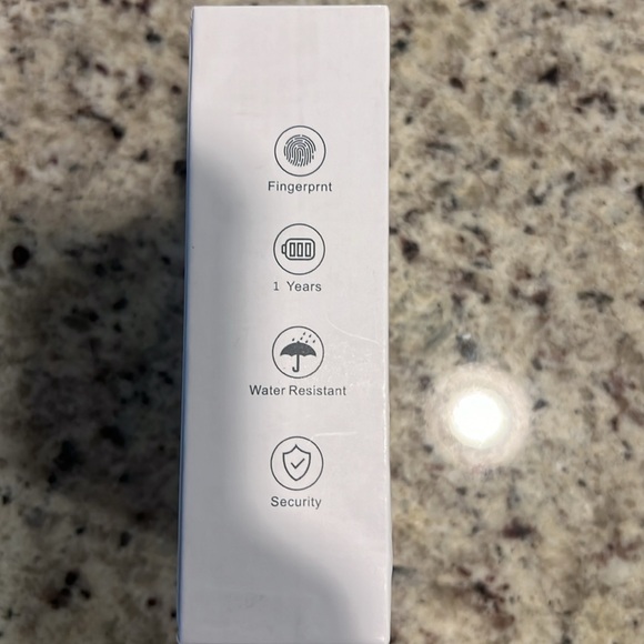 Intelligent Padlock- Fingerprint Biometrics, Keyless - Picture 3 of 9